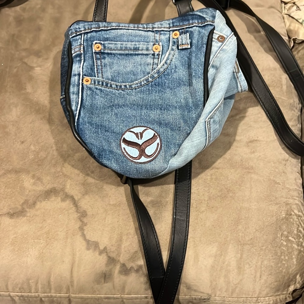 Salvage Sacs Denim Crossbody Bag with Black Straps. Mini Jeffrey style.